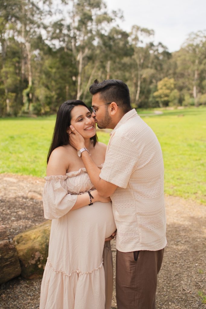 Maternity session, photo 10 of 18, Melbourne maternity photography